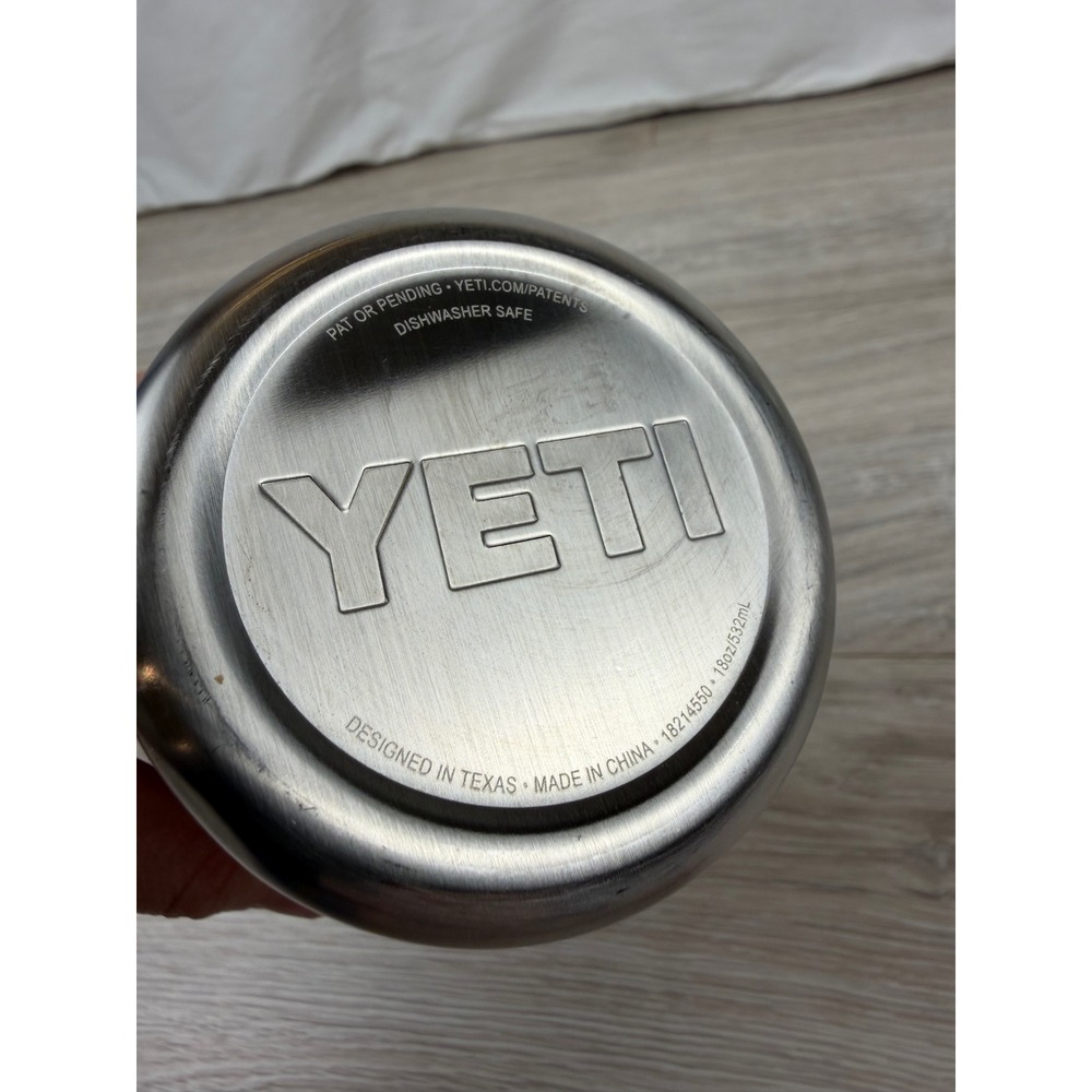 YETI Rambler 18 oz Peloton Bottle Red Stainless Steel Vacuum Insulated Water Jug - Picture 5 of 8